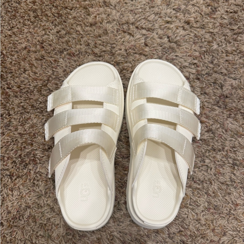 UGG Cream Triple-Strap Goldenglow Platform Sandals, size 7 - Picture 7 of 10